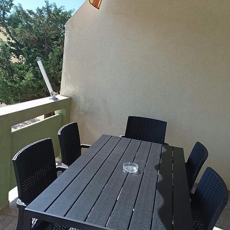 Apartmani Ana Vir Esterno foto