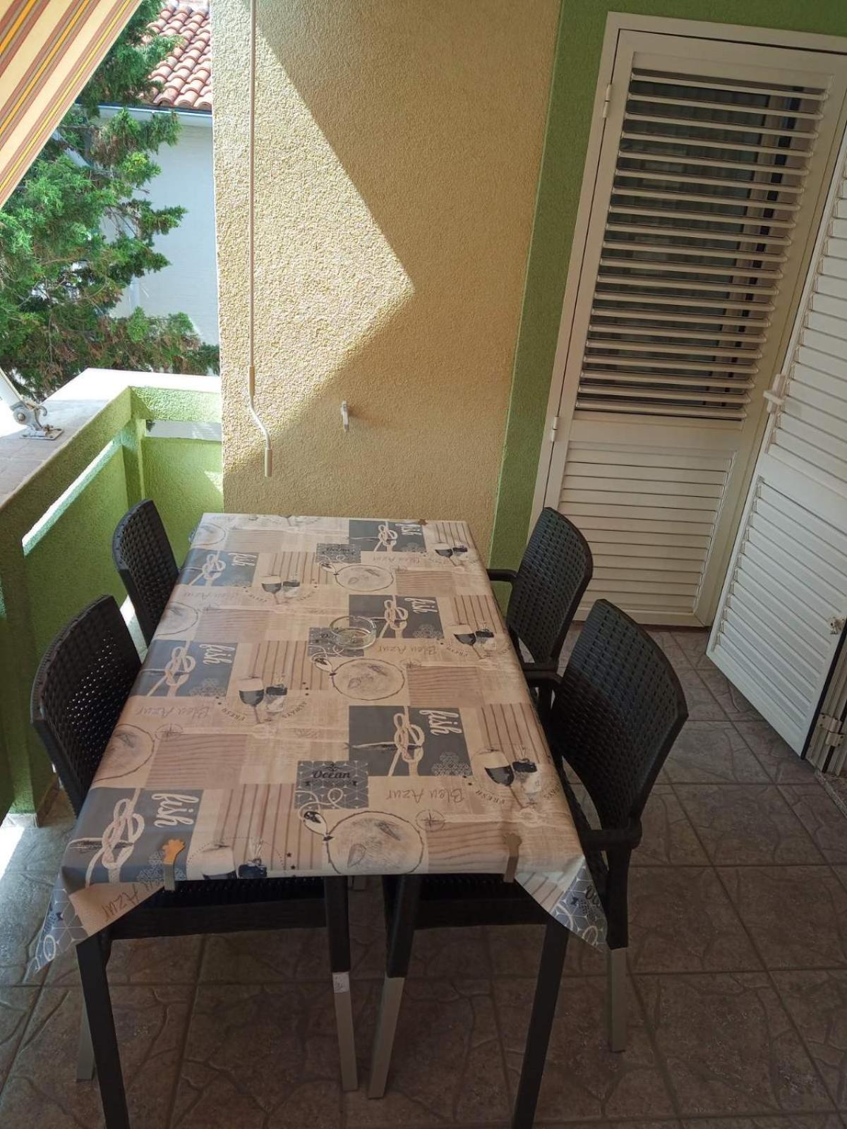 Apartmani Ana Vir Esterno foto