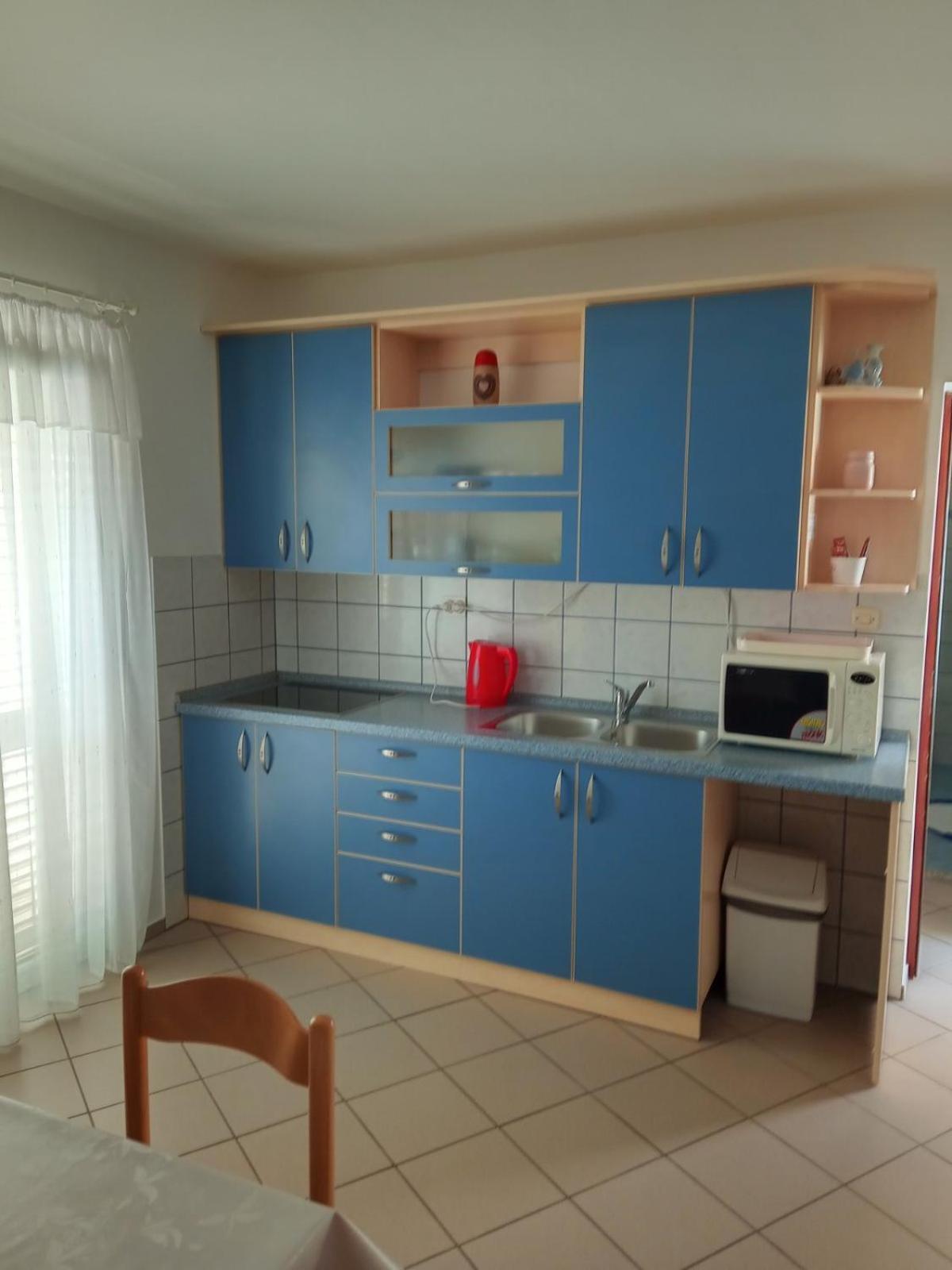 Apartmani Ana Vir Esterno foto