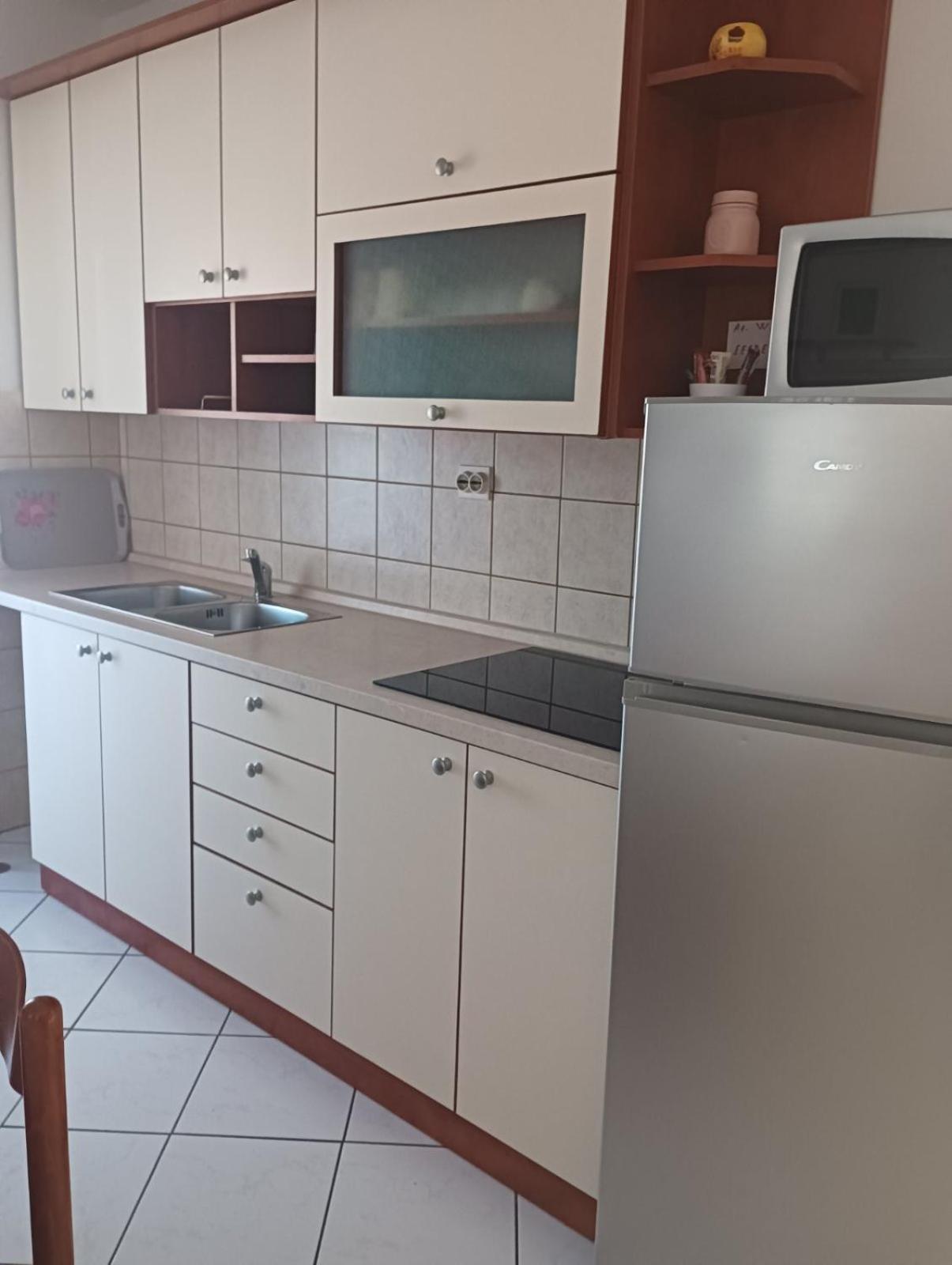 Apartmani Ana Vir Esterno foto